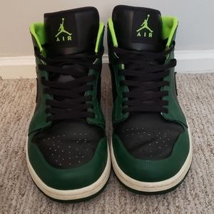 Nike Air Jordan 1 mid Hulk custom